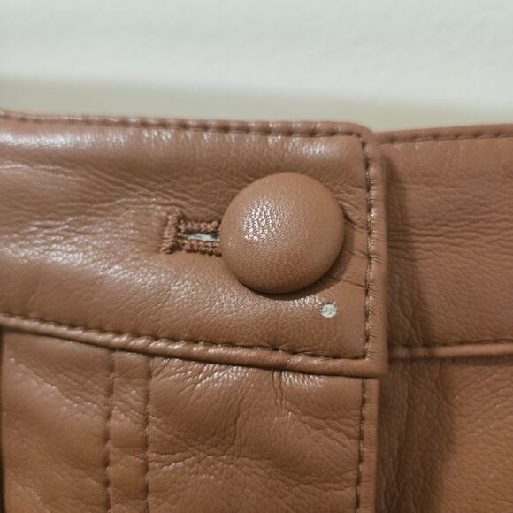 Aritzia Wilfred Nocturne 5" Brown High Waisted Faux Leather Shorts Size 0‎ - Picture 3 of 7
